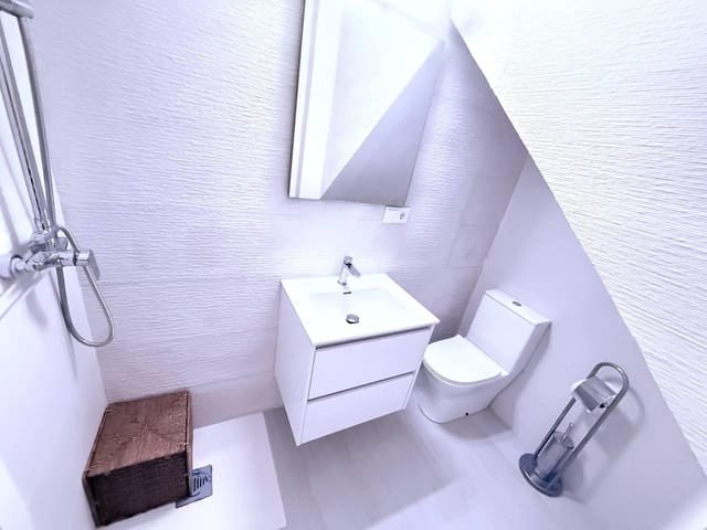 3 Zimmer Doppelhaus zu verkaufen in Las Filipinas - 169.999 € (Ref: 9732324)