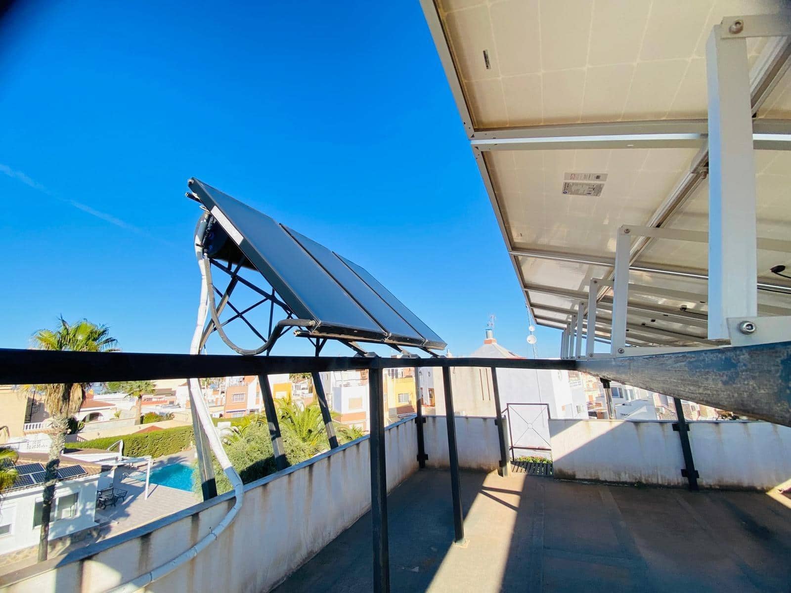 2 slaapkamer Villa te koop in La Florida met zwembad - € 819.900 (Ref: 9732350)