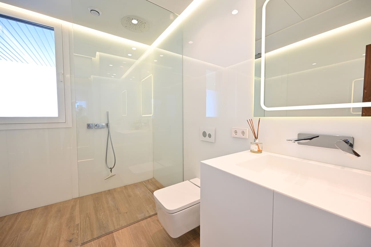 3 bedroom Apartment for sale in Las Colinas Golf with pool - € 845,000 (Ref: 9732360)