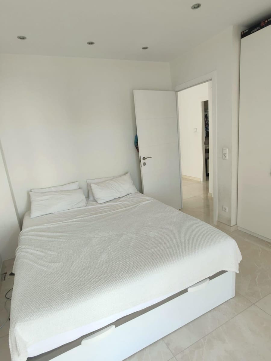 4 sypialnia Willa na sprzedaż w La Zenia z basenem - 1 300 000 € (Ref: 9732362)