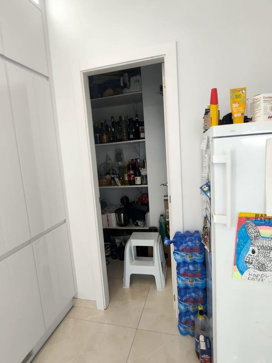 4 sypialnia Willa na sprzedaż w La Zenia z basenem - 1 300 000 € (Ref: 9732362)