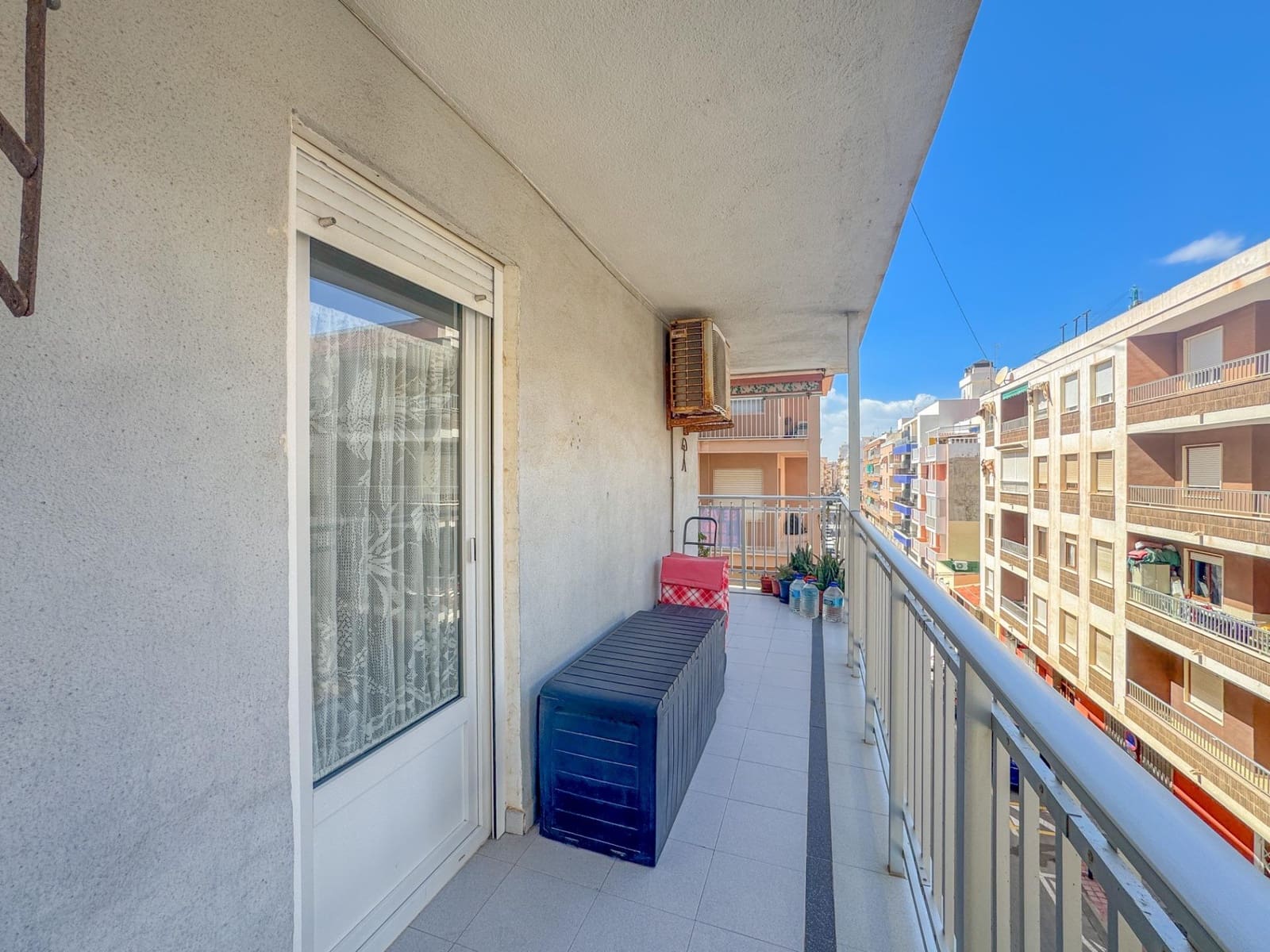 3 soverom Leilighet til salgs i Torrevieja - € 239 000 (Ref: 9744153)