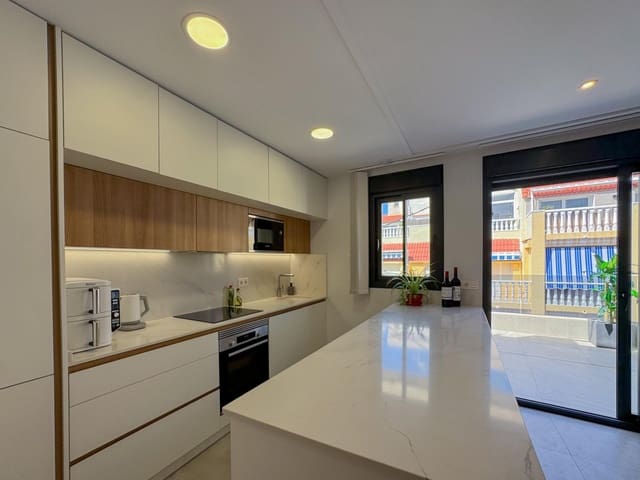 3 chambre Penthouse à vendre à Playa del Cura, Torrevieja avec piscine - 399 000 € (Ref: 9744154)