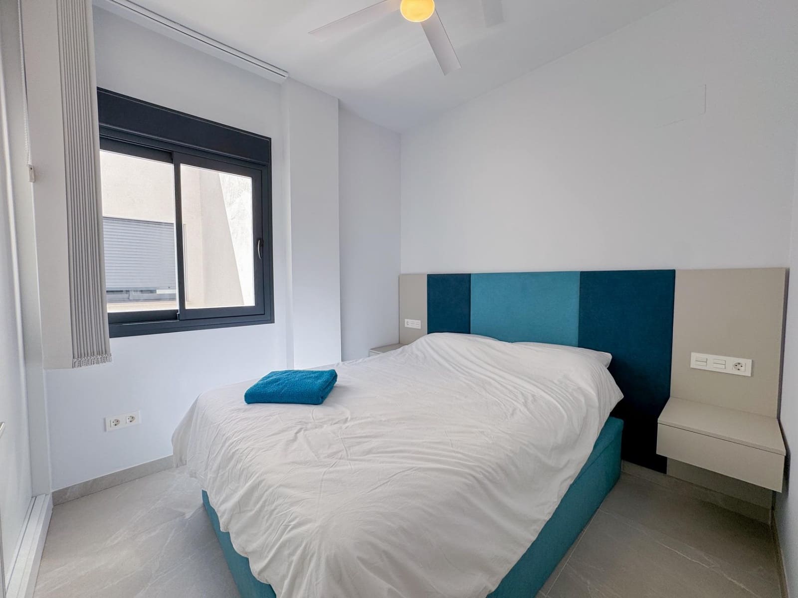 3 soveværelse Penthouse til salg i Torrevieja med swimmingpool - € 399.000 (Ref: 9744154)