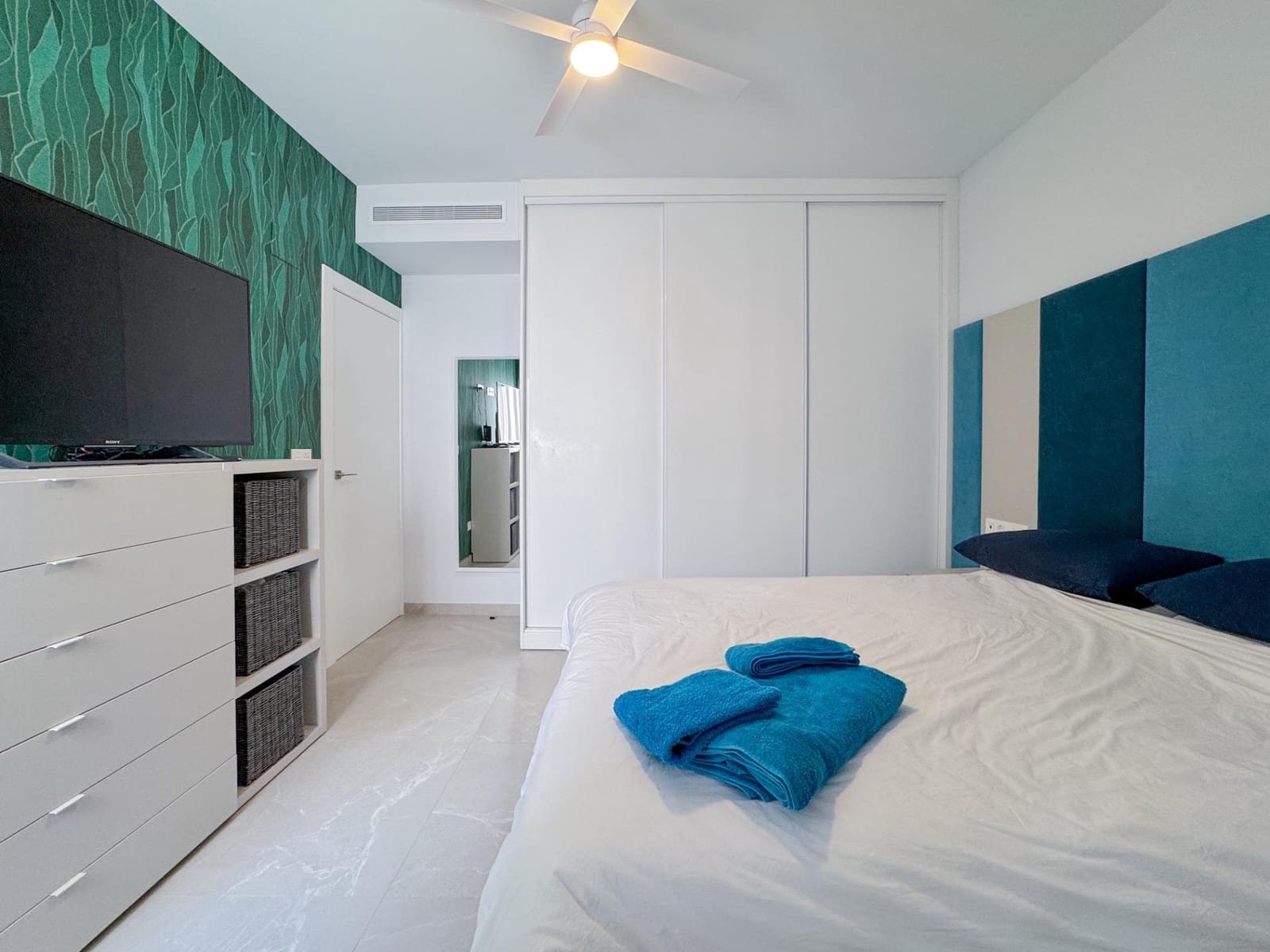 3 soveværelse Penthouse til salg i Torrevieja med swimmingpool - € 399.000 (Ref: 9744154)
