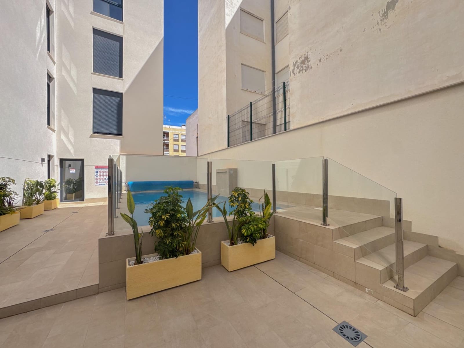 3 soveværelse Penthouse til salg i Torrevieja med swimmingpool - € 399.000 (Ref: 9744154)