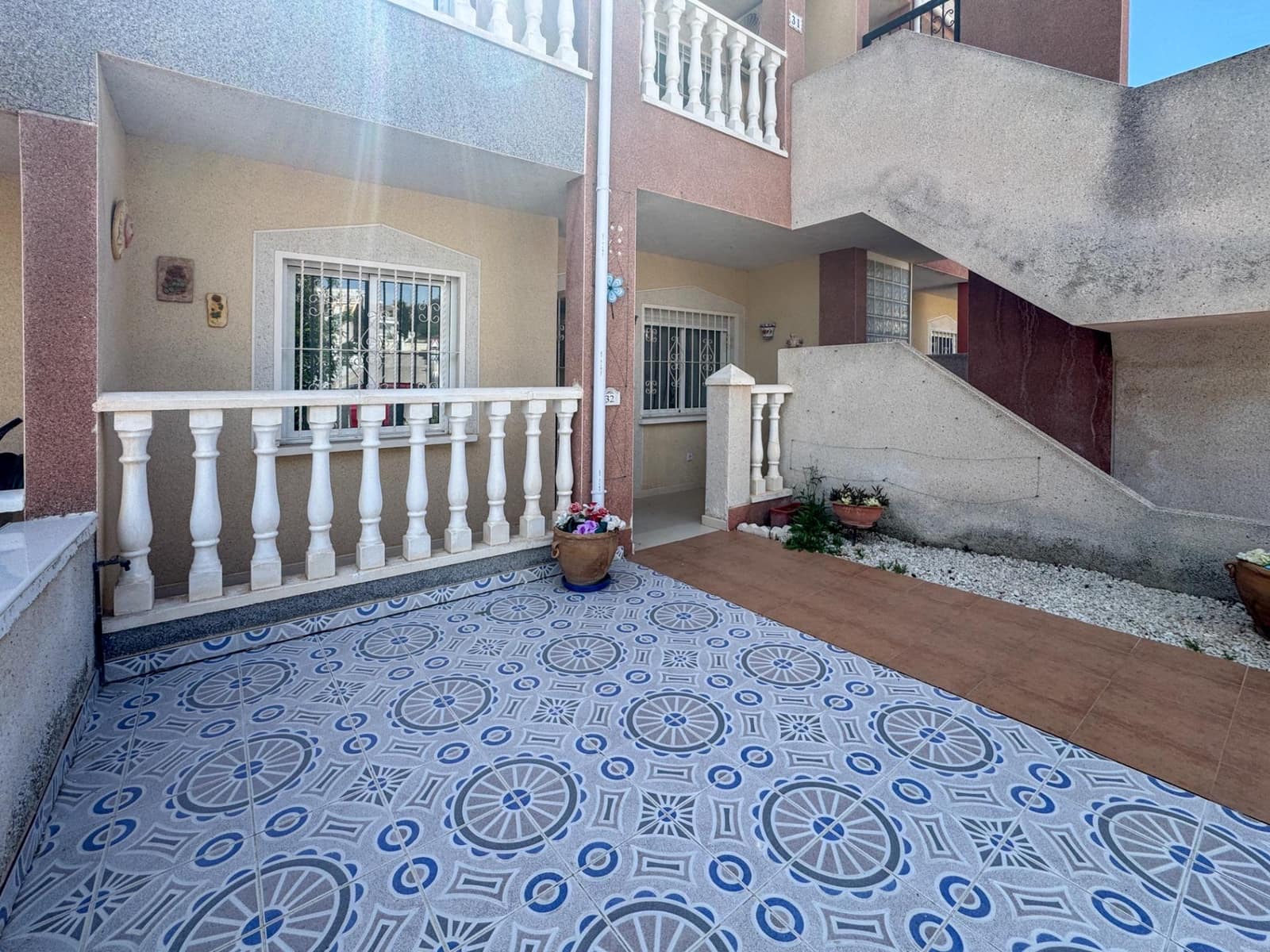 2 bedroom Bungalow for sale in Orihuela Costa with pool garage - € 145,000 (Ref: 9745308)