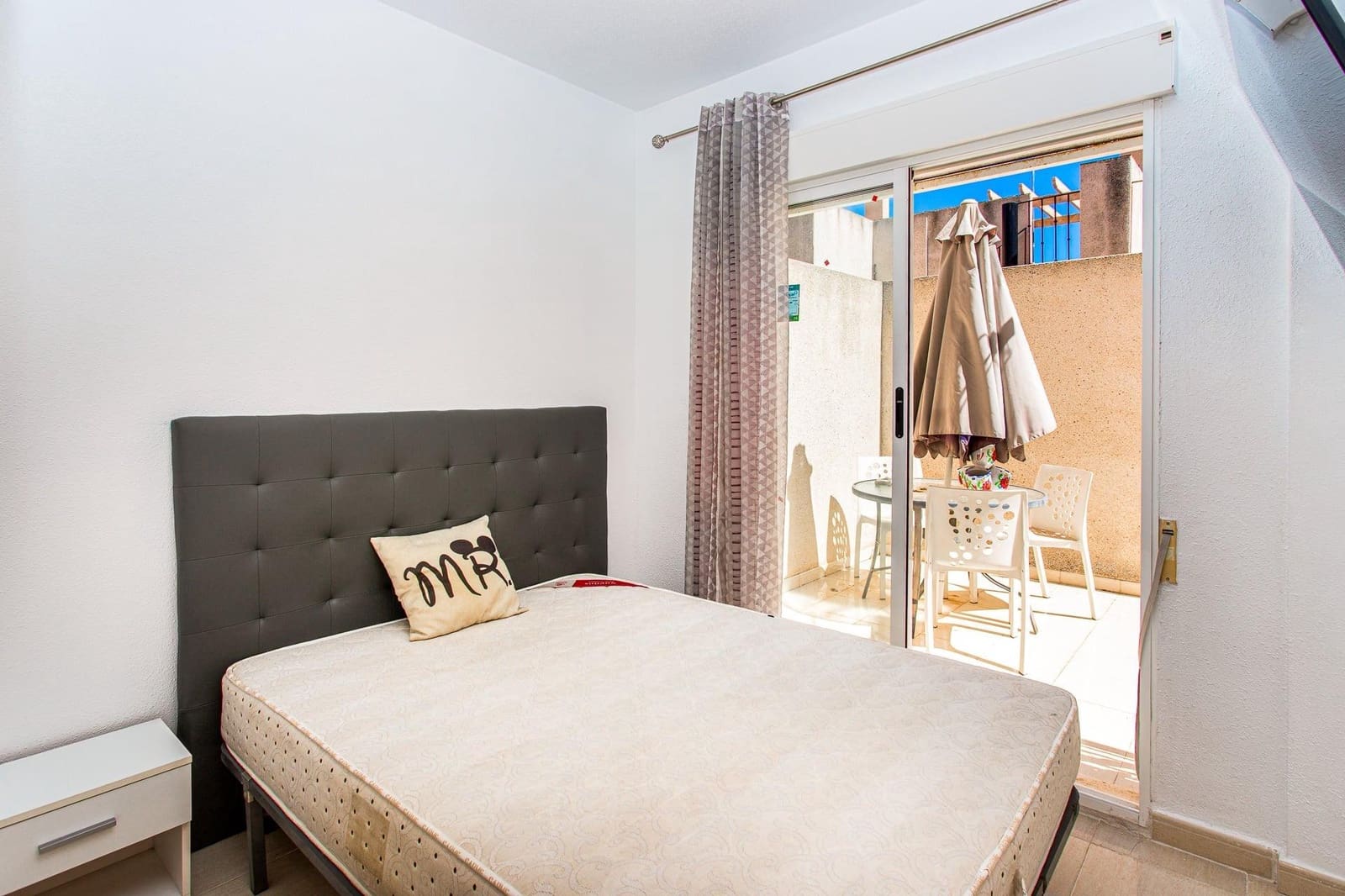 2 makuuhuone Bungalow myytävänä paikassa Orihuela Costa mukana uima-altaan 
autotalli - 145 000 € (Ref: 9745308)
