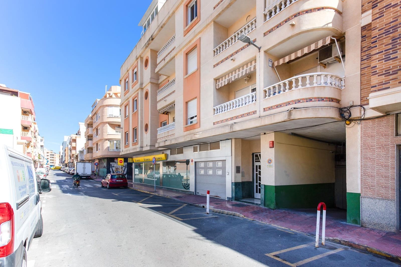 Apartamento de 2 habitaciones en Torrevieja en venta - 169.000 € (Ref: 9745309)