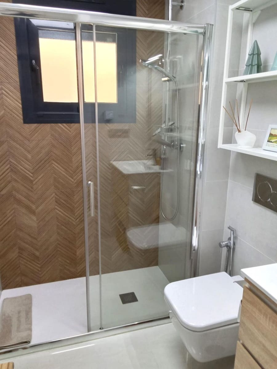 1 chambre Appartement à vendre à Torrevieja avec piscine - 175 000 € (Ref: 9770744)