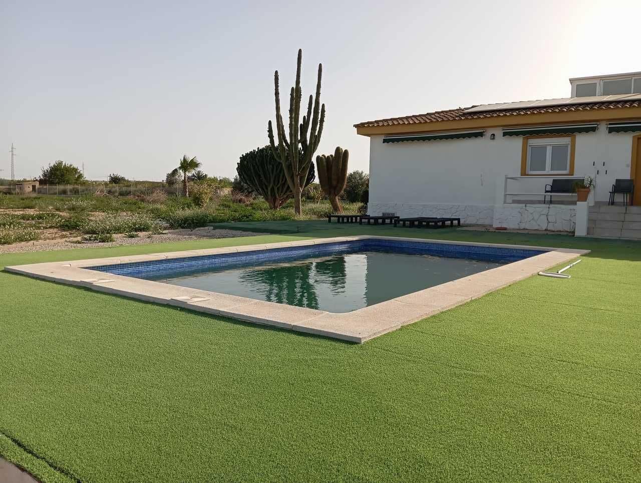 6 soverom Villa til salgs i San Miguel de Salinas med garasje - € 799 000 (Ref: 9770749)
