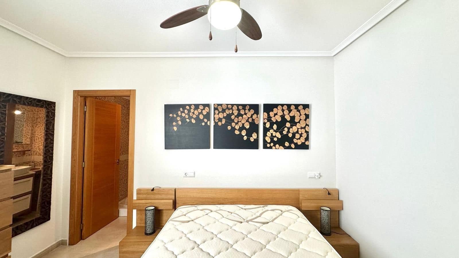 2 quarto Penthouse para venda em Torrevieja - 164 900 € (Ref: 9770750)