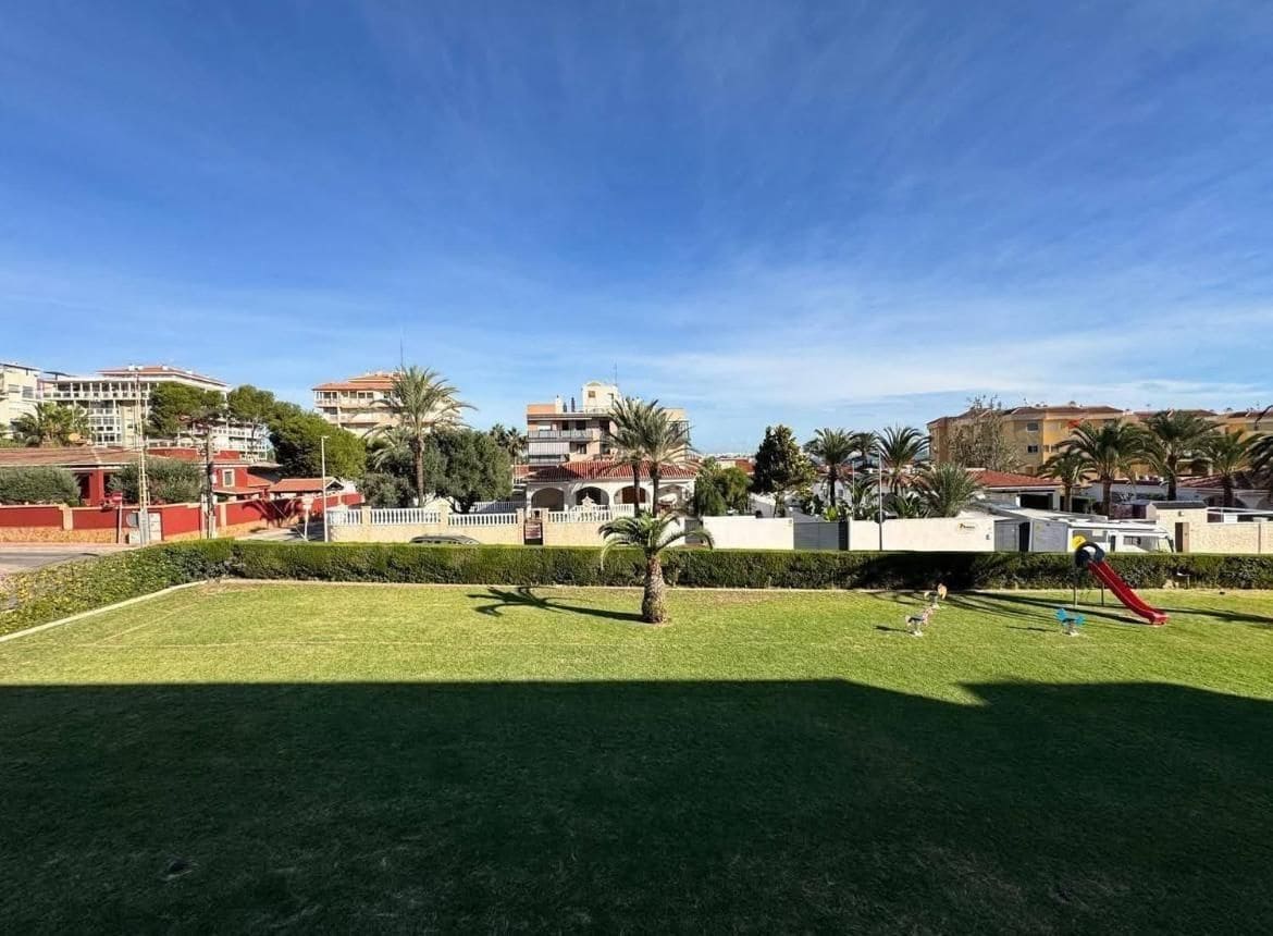 3 chambre Appartement à vendre à Punta Prima avec piscine - 339 700 € (Ref: 9770755)