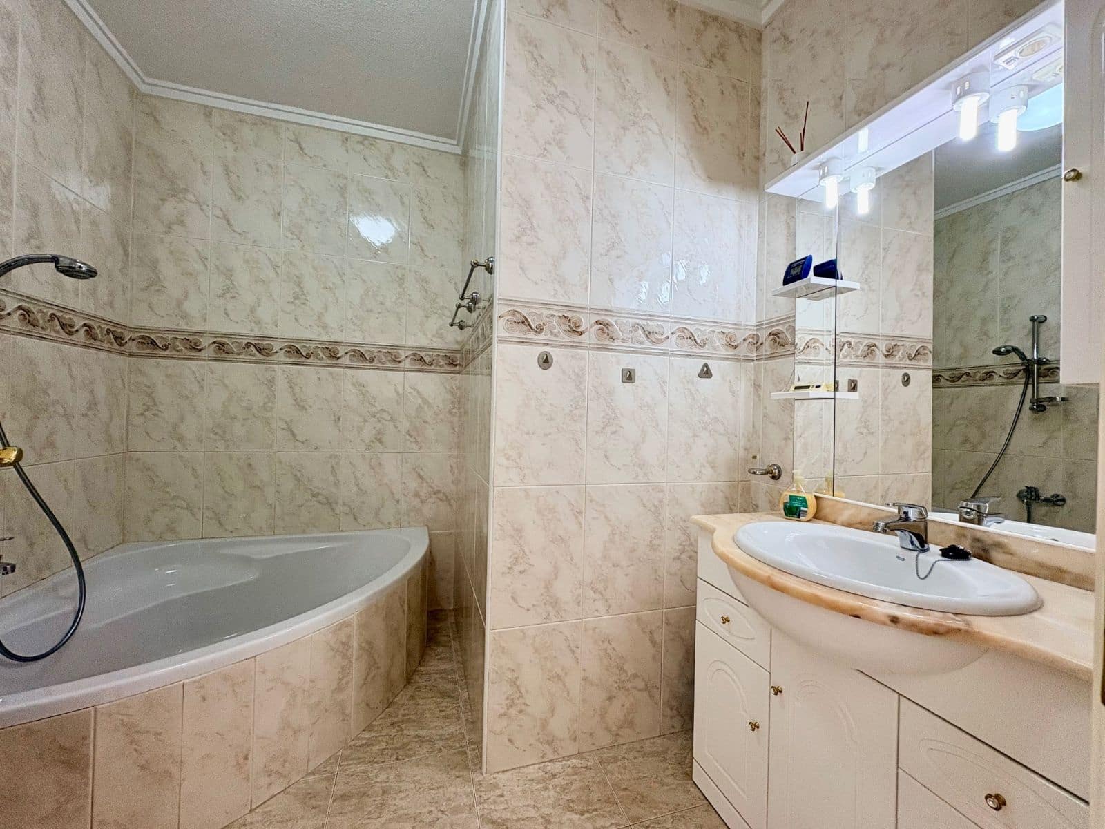 2 soverom Bungalow til salgs i Formentera del Segura - € 185 000 (Ref: 9770758)