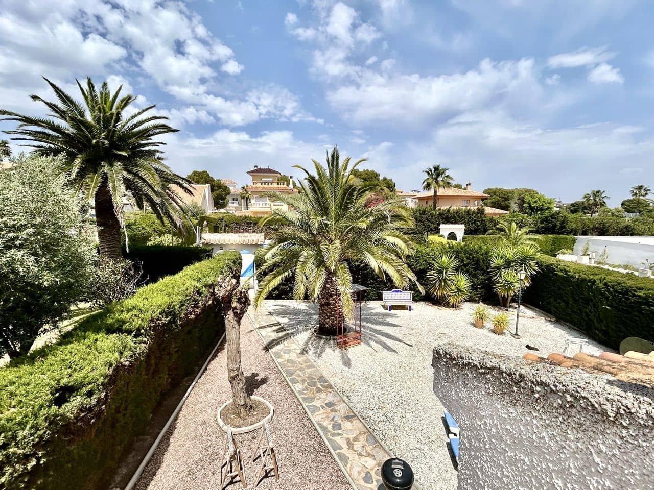 3 Zimmer Villa zu verkaufen in La Zenia mit Garage - 630.000 € (Ref: 9801319)