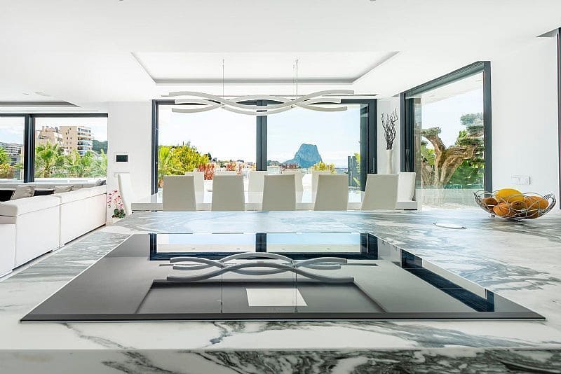 4 makuuhuone Huvila myytävänä paikassa Calpe / Calp - 2 990 000 € (Ref: 9808625)
