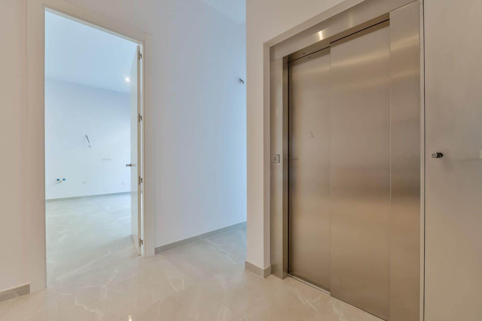 8 bedroom Villa for sale in Finestrat - € 4,450,000 (Ref: 9808747)