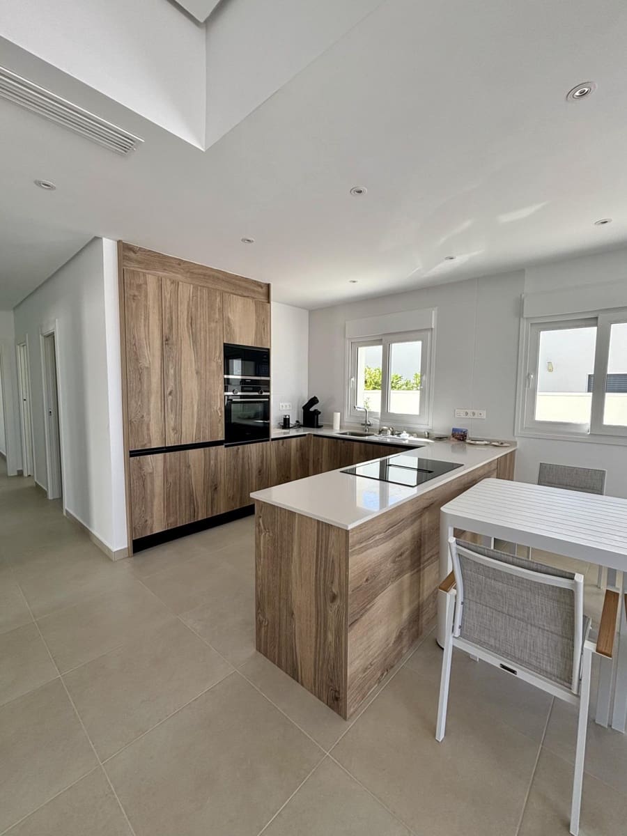 Chalet de 3 habitaciones en Benijófar en venta - 589.000 € (Ref: 9808754)