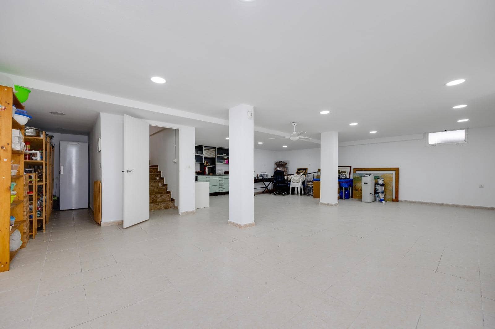 4 Zimmer Villa zu verkaufen in Filipinas mit Pool Garage - 428.000 € (Ref: 9808928)