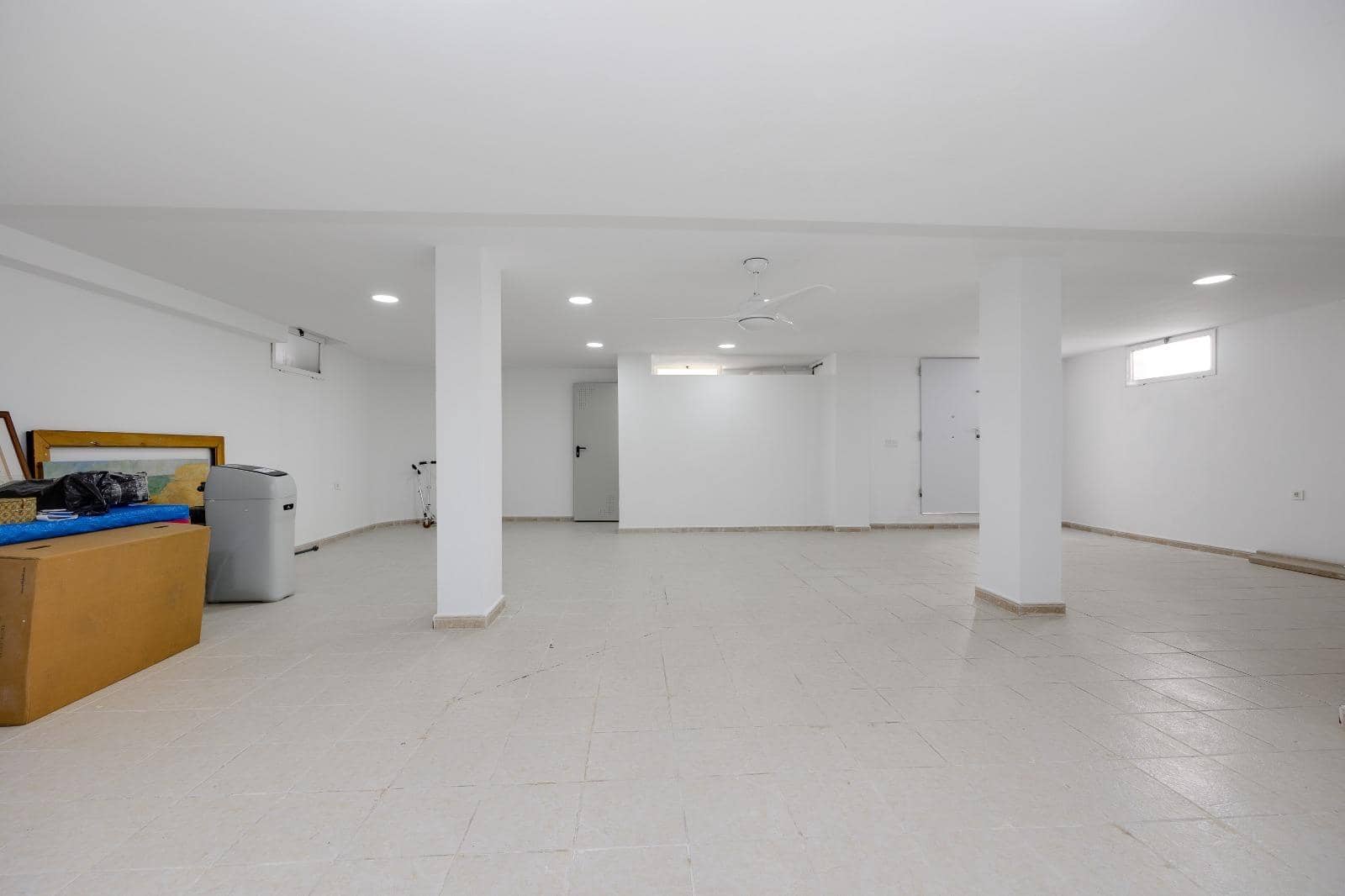 4 Zimmer Villa zu verkaufen in Filipinas mit Pool Garage - 428.000 € (Ref: 9808928)