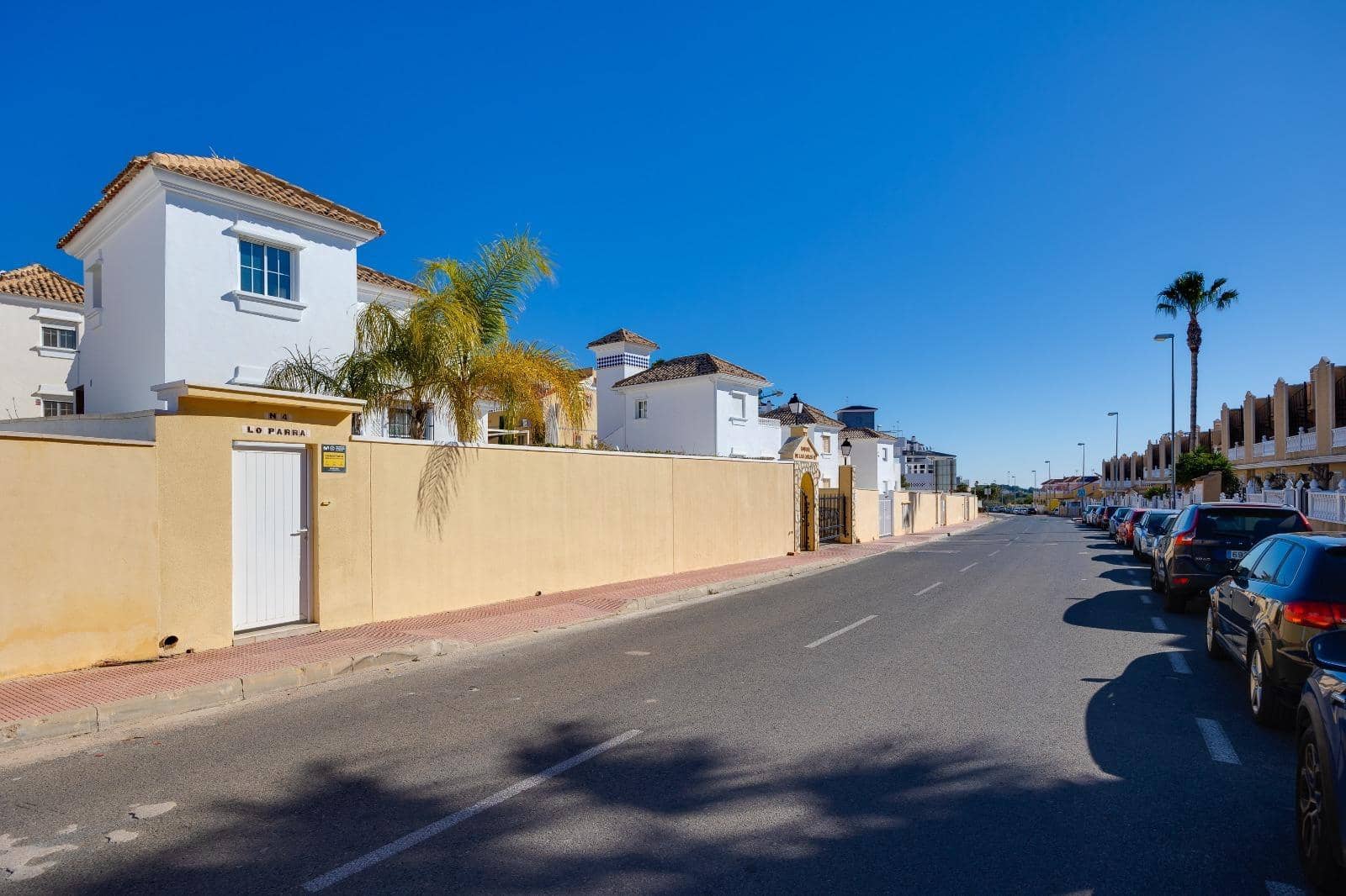 4 Zimmer Villa zu verkaufen in Filipinas mit Pool Garage - 428.000 € (Ref: 9808928)