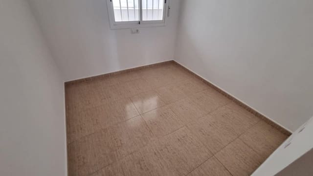 2 makuuhuone Huoneisto myytävänä paikassa Centro, Torrevieja mukana uima-altaan - 123 000 € (Ref: 9839379)