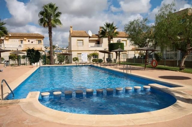 3 soveværelse Villa til salg i Las Filipinas med swimmingpool - € 185.500 (Ref: 9839383)