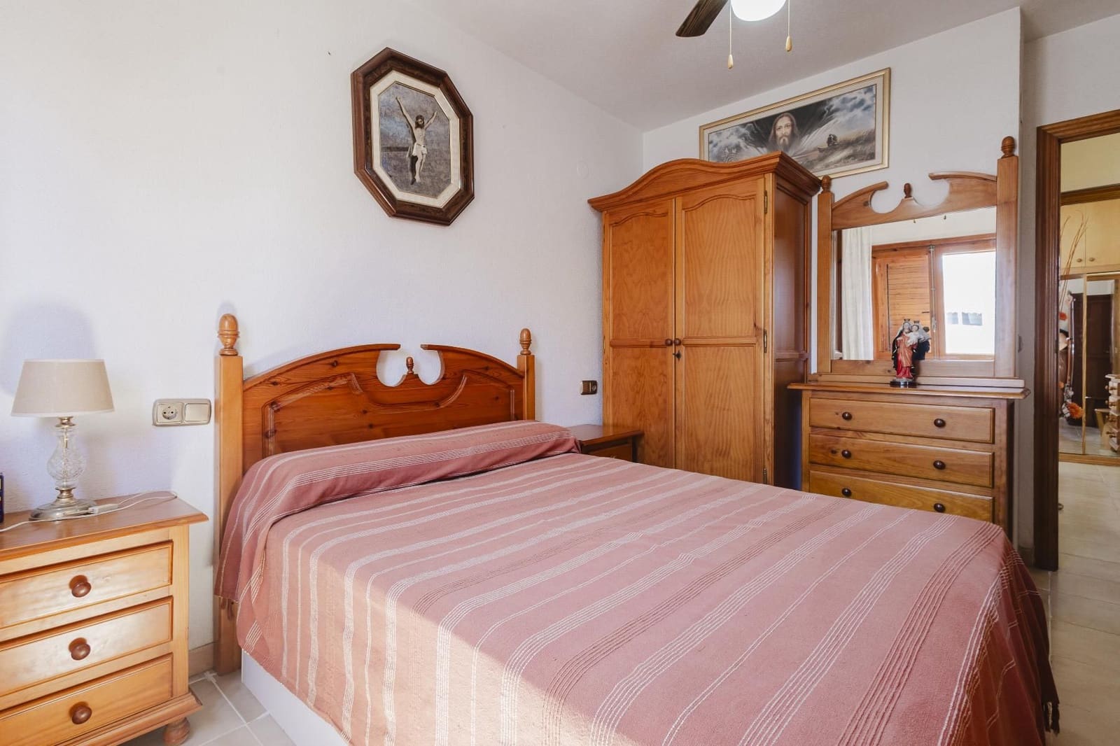 2 soverom Penthouse til salgs i Torrevieja med garasje - € 159 990 (Ref: 9868969)