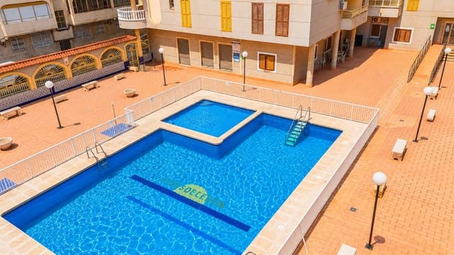 2 soveværelse Penthouse til salg i Playa del Acequión, Torrevieja med garage - € 159.990 (Ref: 9868969)