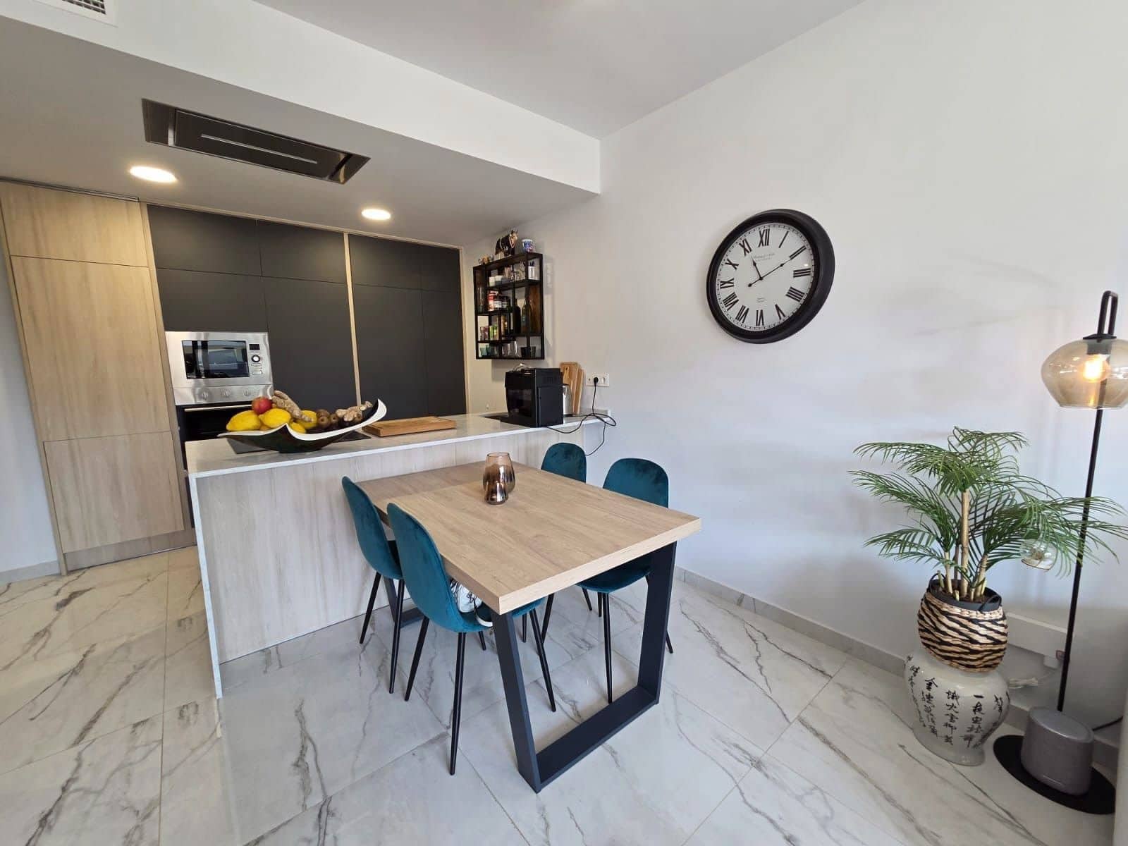 2 chambre Appartement à vendre à Orihuela Costa avec garage - 285 000 € (Ref: 9868975)