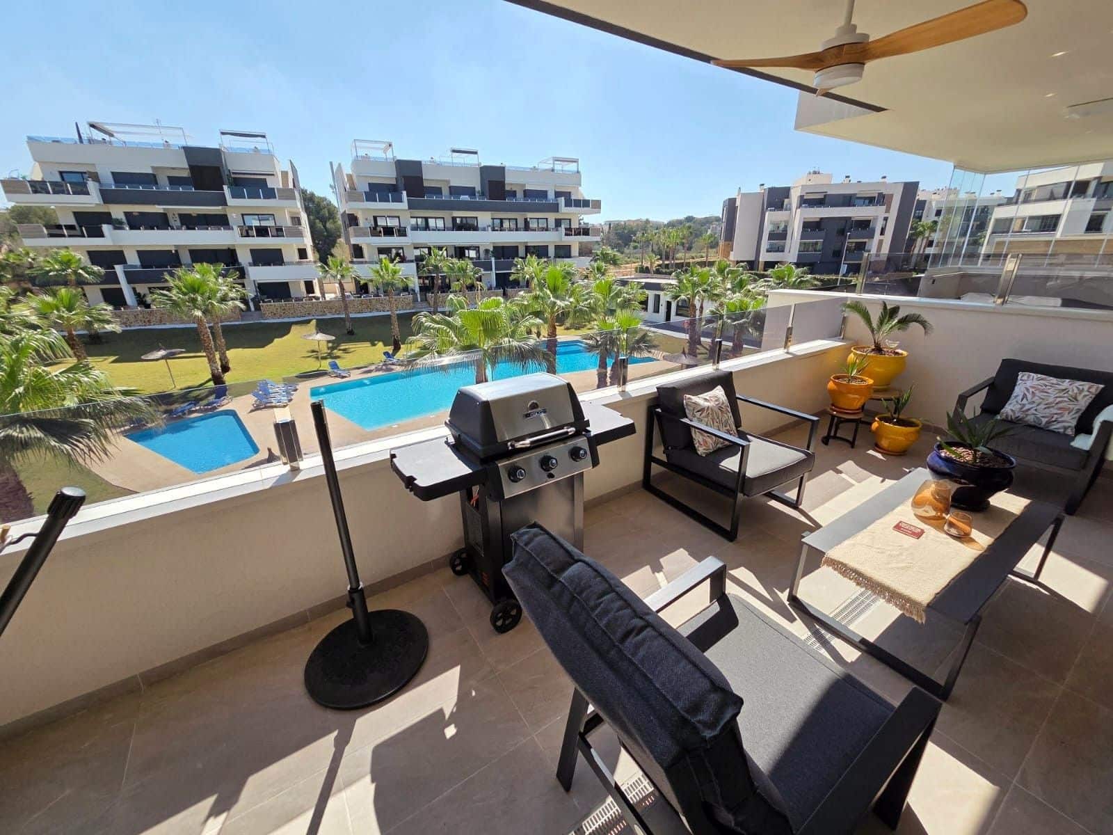 2 chambre Appartement à vendre à Orihuela Costa avec garage - 285 000 € (Ref: 9868975)