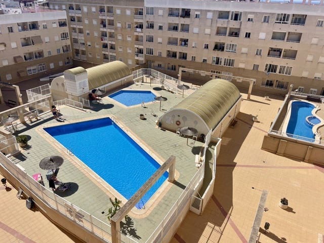 2 slaapkamer Penthouse te koop in Playa de los Locos, Torrevieja - € 149.900 (Ref: 9868992)
