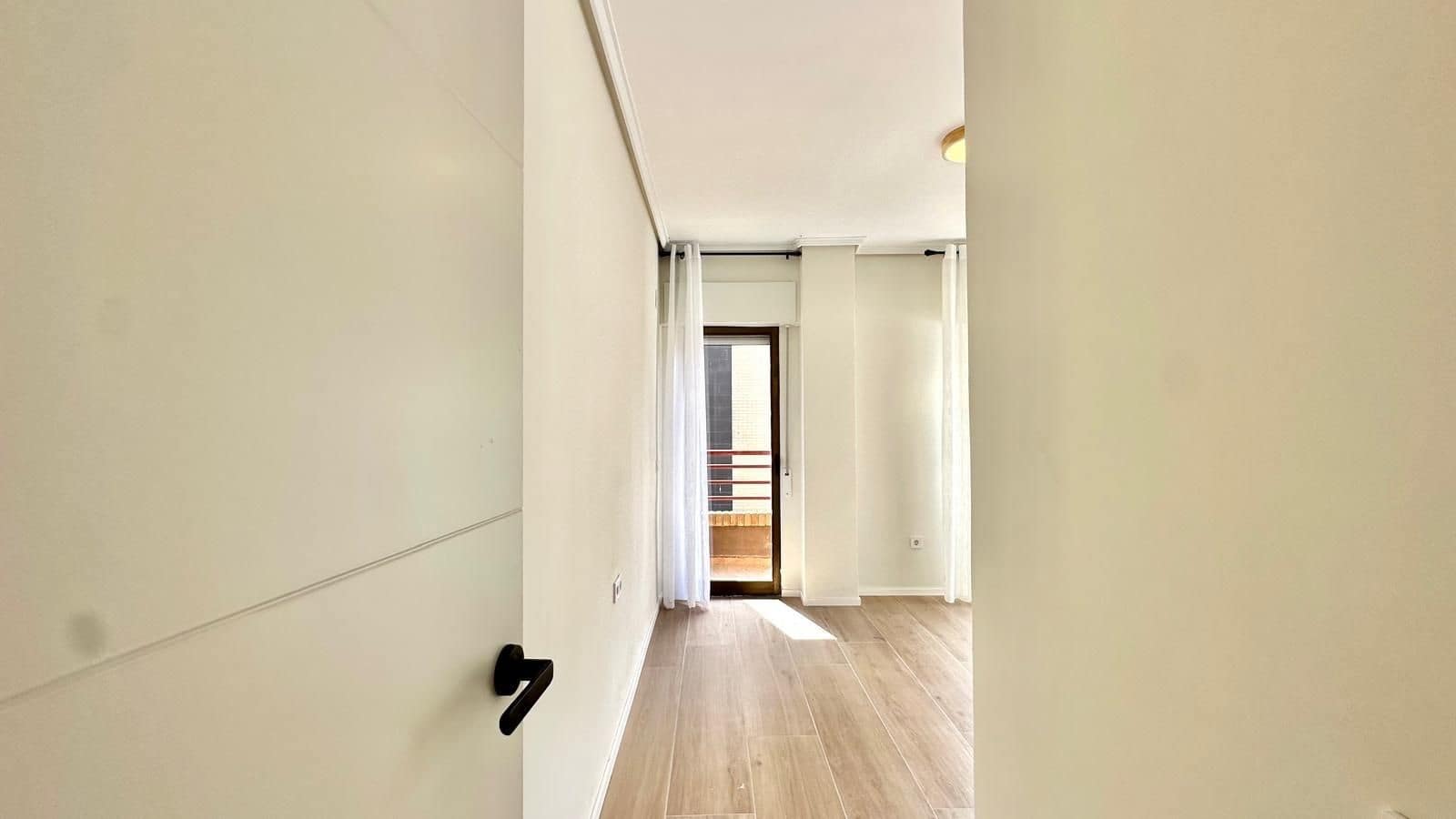 3 sypialnia Apartament na sprzedaż w Torrevieja - 164 900 € (Ref: 9869001)