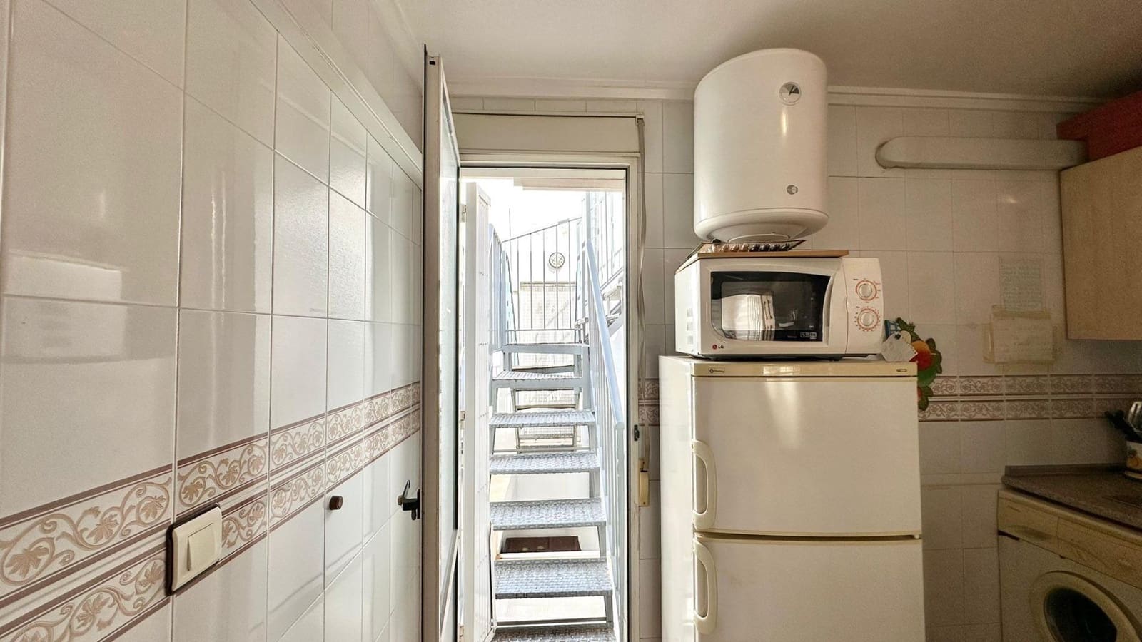 2 bedroom Bungalow for sale in El Limonar with pool - € 135,000 (Ref: 9869003)