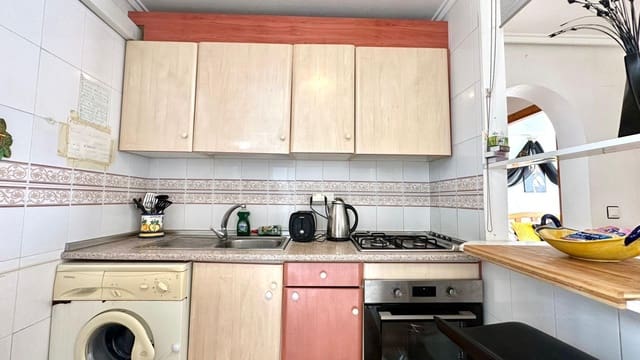2 slaapkamer Bungalow te koop in El Limonar, Torrevieja met zwembad - € 135.000 (Ref: 9869003)