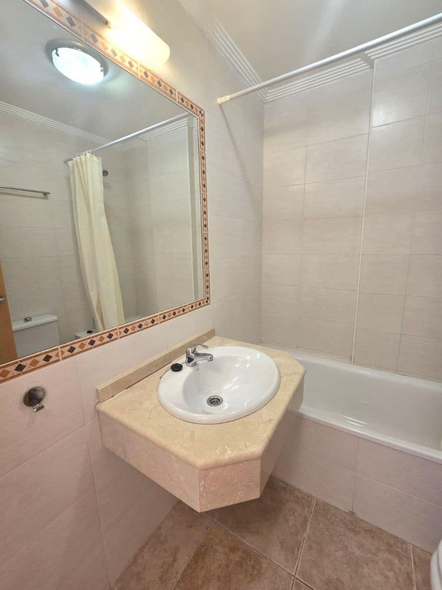 2 makuuhuone Kattohuoneisto myytävänä paikassa La Veleta - 258 150 € (Ref: 9869007)