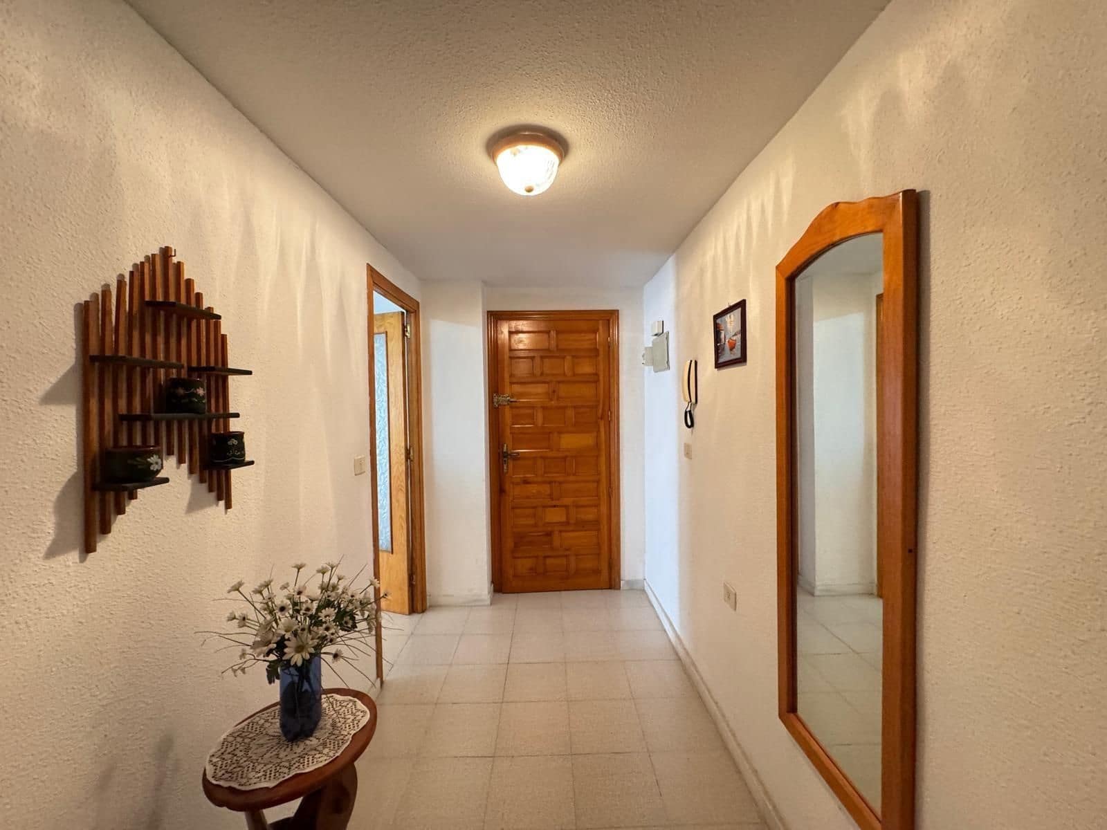 Apartamento de 2 habitaciones en Torrevieja en venta - 147.000 € (Ref: 9869011)