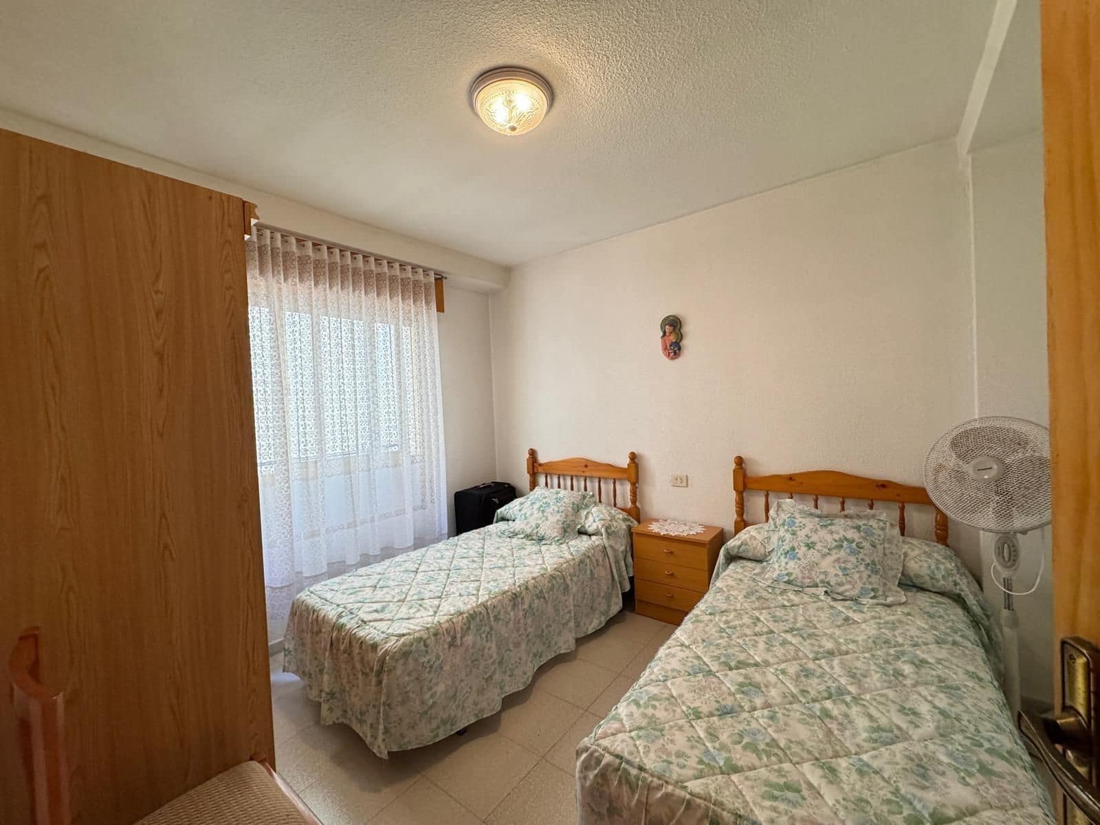 Apartamento de 2 habitaciones en Torrevieja en venta - 147.000 € (Ref: 9869011)