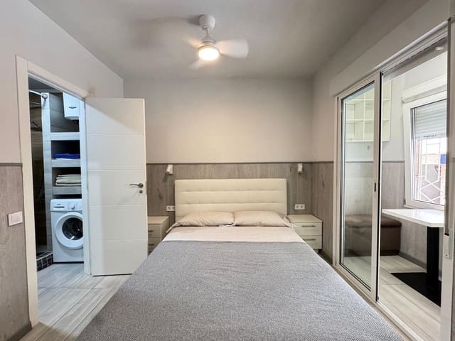 2 soveværelse Lejlighed til salg i Centro, Torrevieja - € 155.000 (Ref: 9869012)