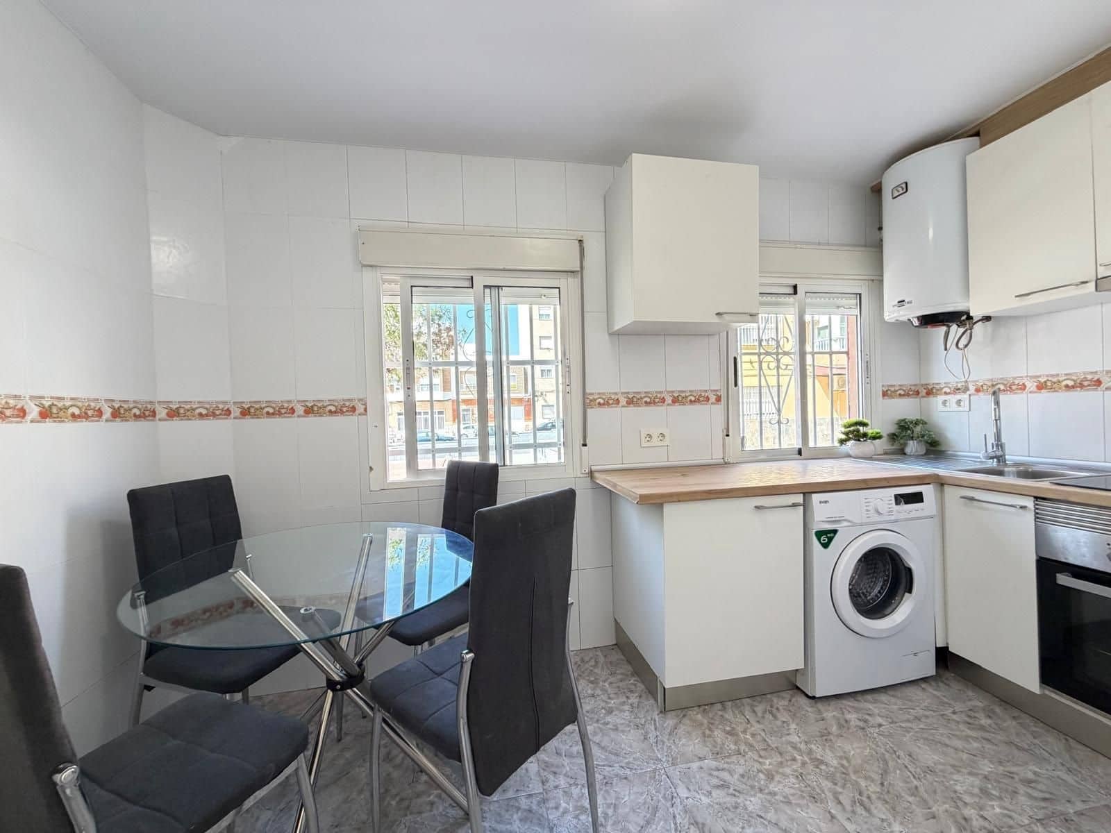 2 sovrum Lägenhet till salu i Torrevieja - 109 900 € (Ref: 9869013)