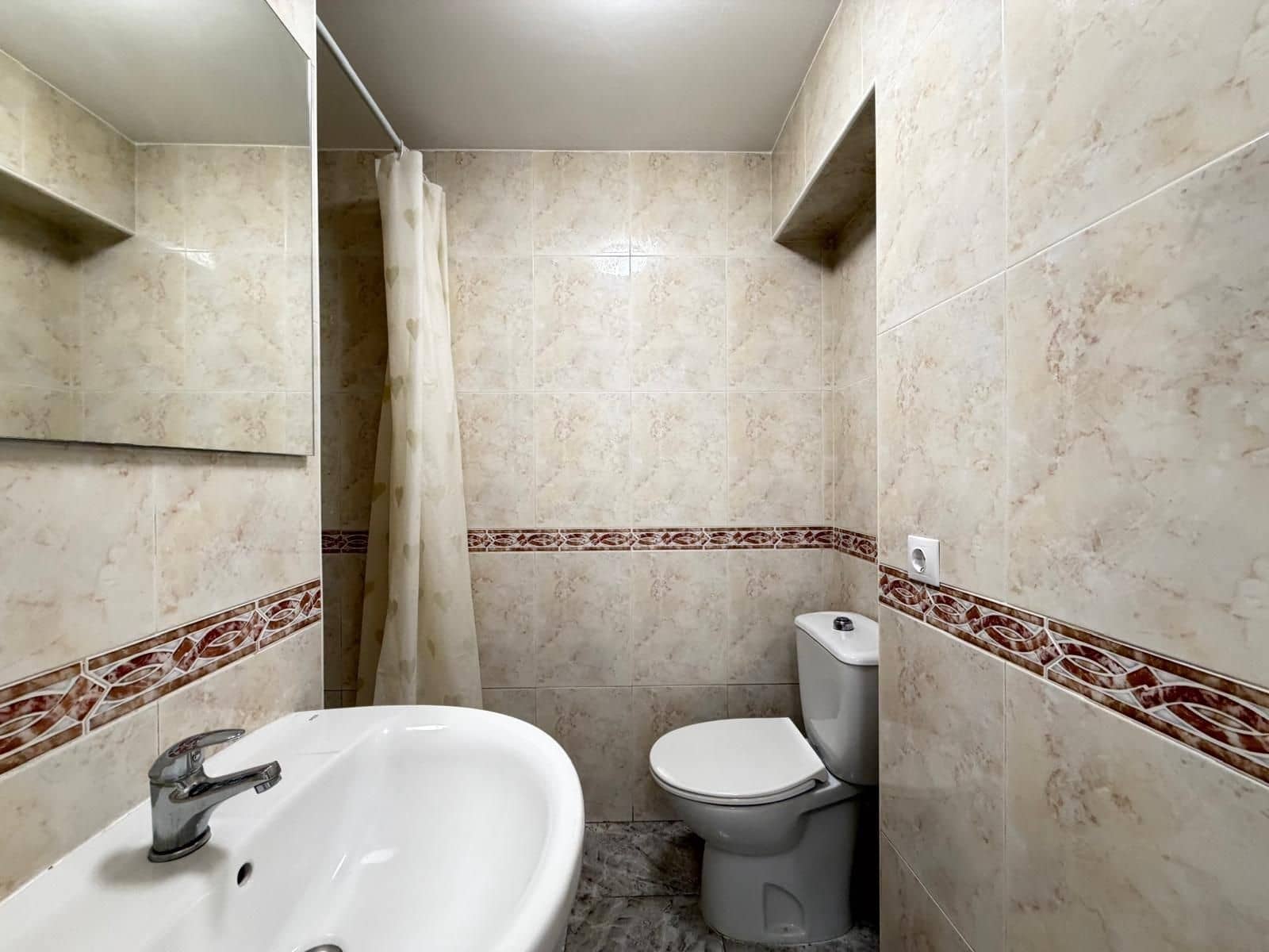 2 sovrum Lägenhet till salu i Torrevieja - 109 900 € (Ref: 9869013)