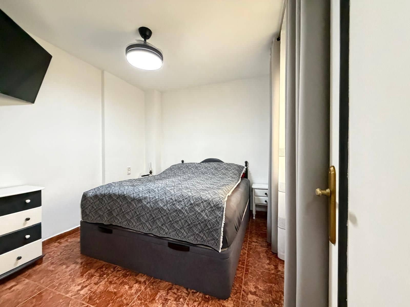 1 bedroom Apartment for sale in Torrevieja - € 115,900 (Ref: 9869018)