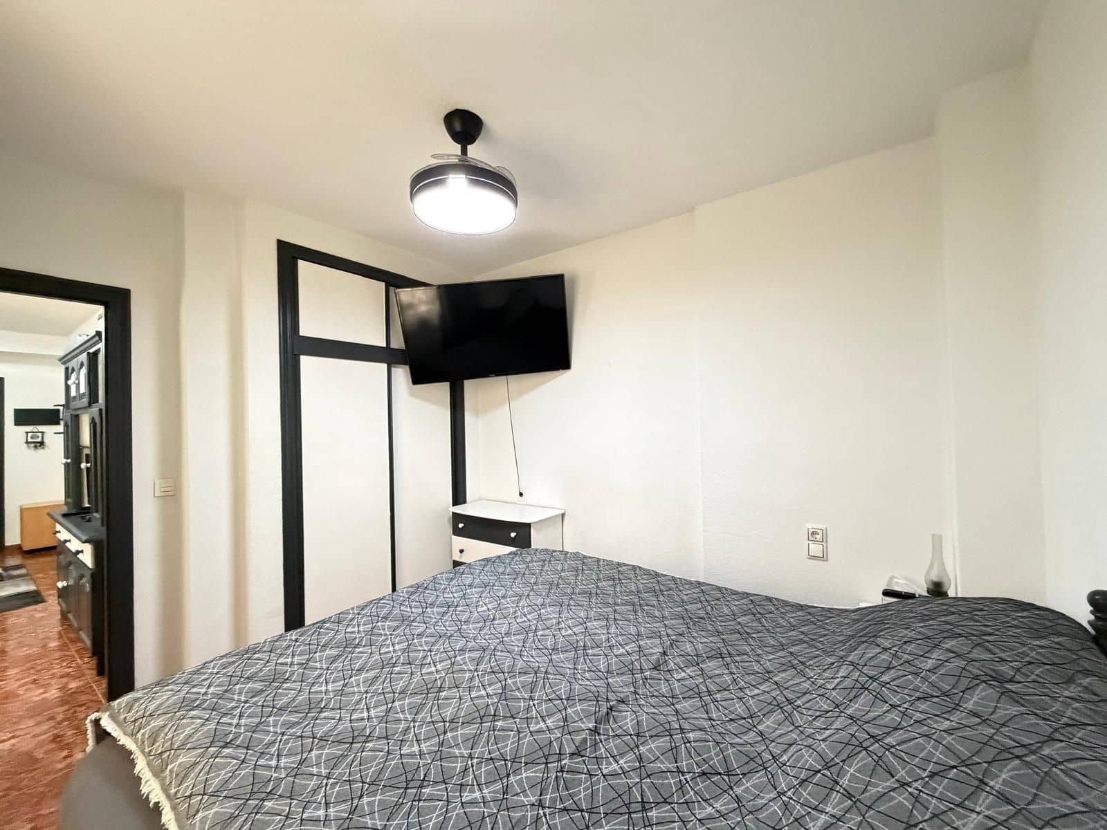 1 bedroom Apartment for sale in Torrevieja - € 115,900 (Ref: 9869018)