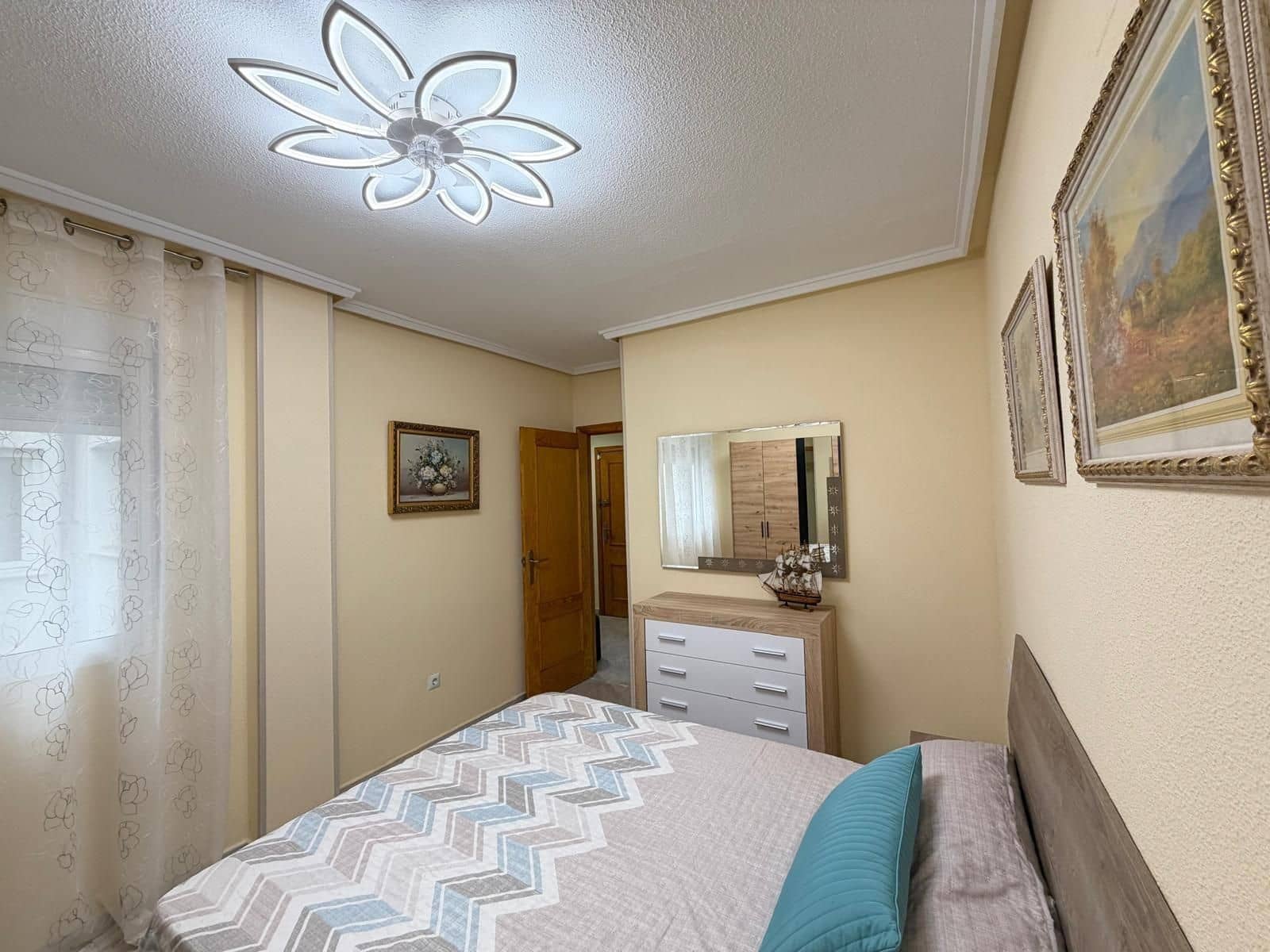 3 quarto Apartamento para venda em Torrevieja - 230 000 € (Ref: 9869024)