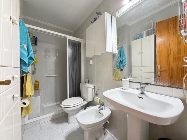 1 makuuhuone Kattohuoneisto myytävänä paikassa Playa del Acequión, Torrevieja - 126 000 € (Ref: 9869029)