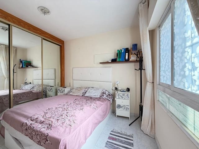 1 makuuhuone Kattohuoneisto myytävänä paikassa Playa del Acequión, Torrevieja - 126 000 € (Ref: 9869029)