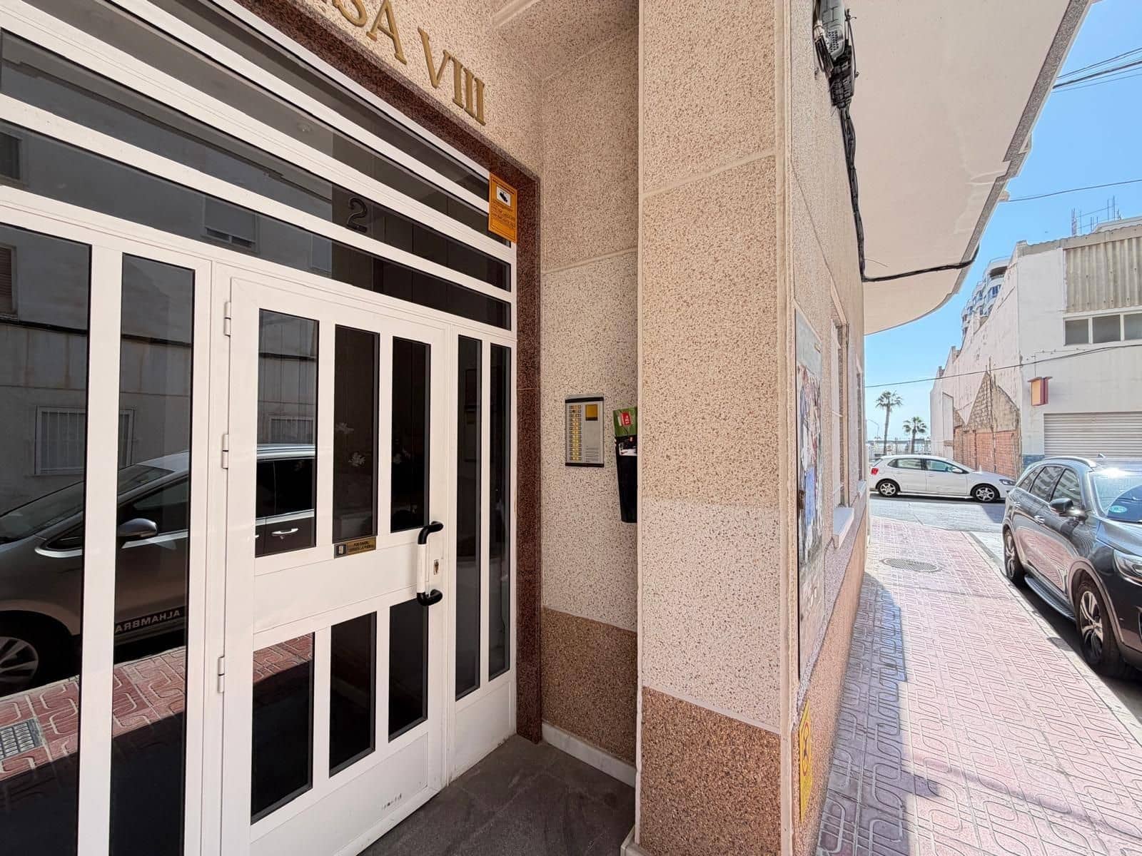 1 soverom Penthouse til salgs i Torrevieja - € 126 000 (Ref: 9869029)