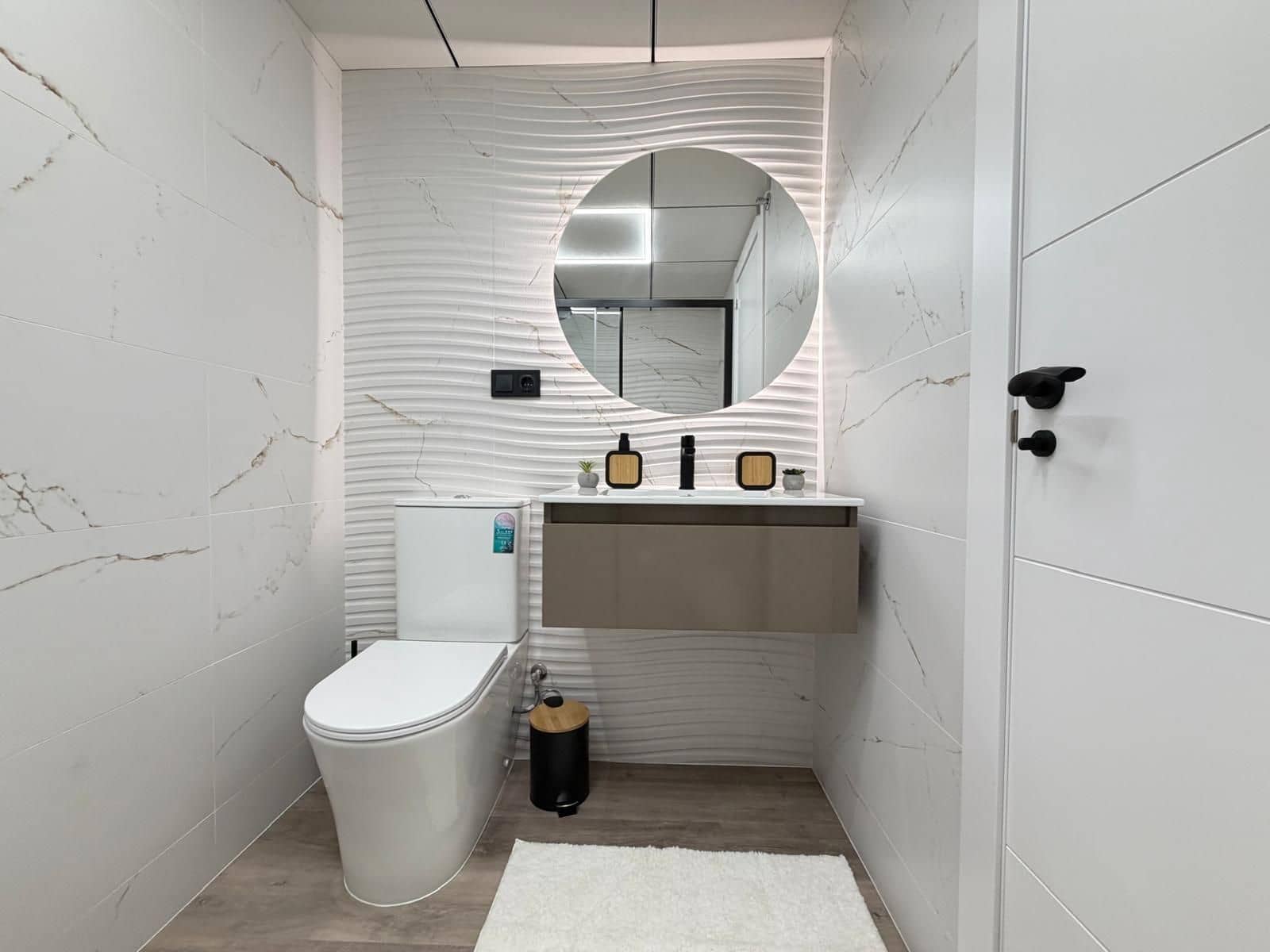 2 soveværelse Lejlighed til salg i Torrevieja - € 179.900 (Ref: 9869033)