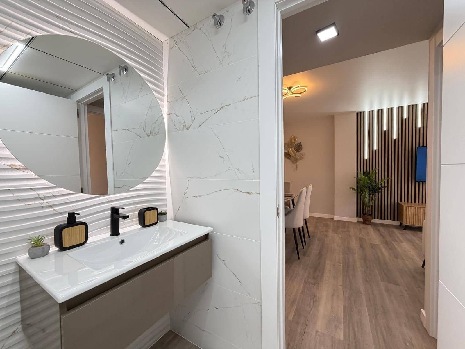 2 soveværelse Lejlighed til salg i Torrevieja - € 179.900 (Ref: 9869033)