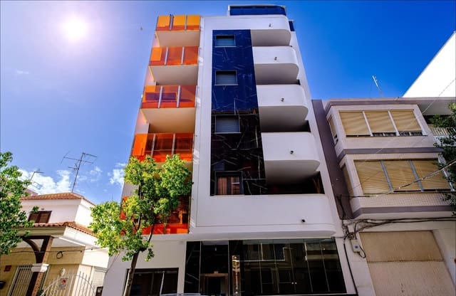 Apartamento de 4 habitaciones en Torrevieja en venta - 574.900 € (Ref: 9869034)